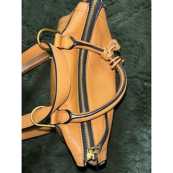 Fossil Parker style woman's brown leather backpack with key charm everyday bag - Picture 8 of 16